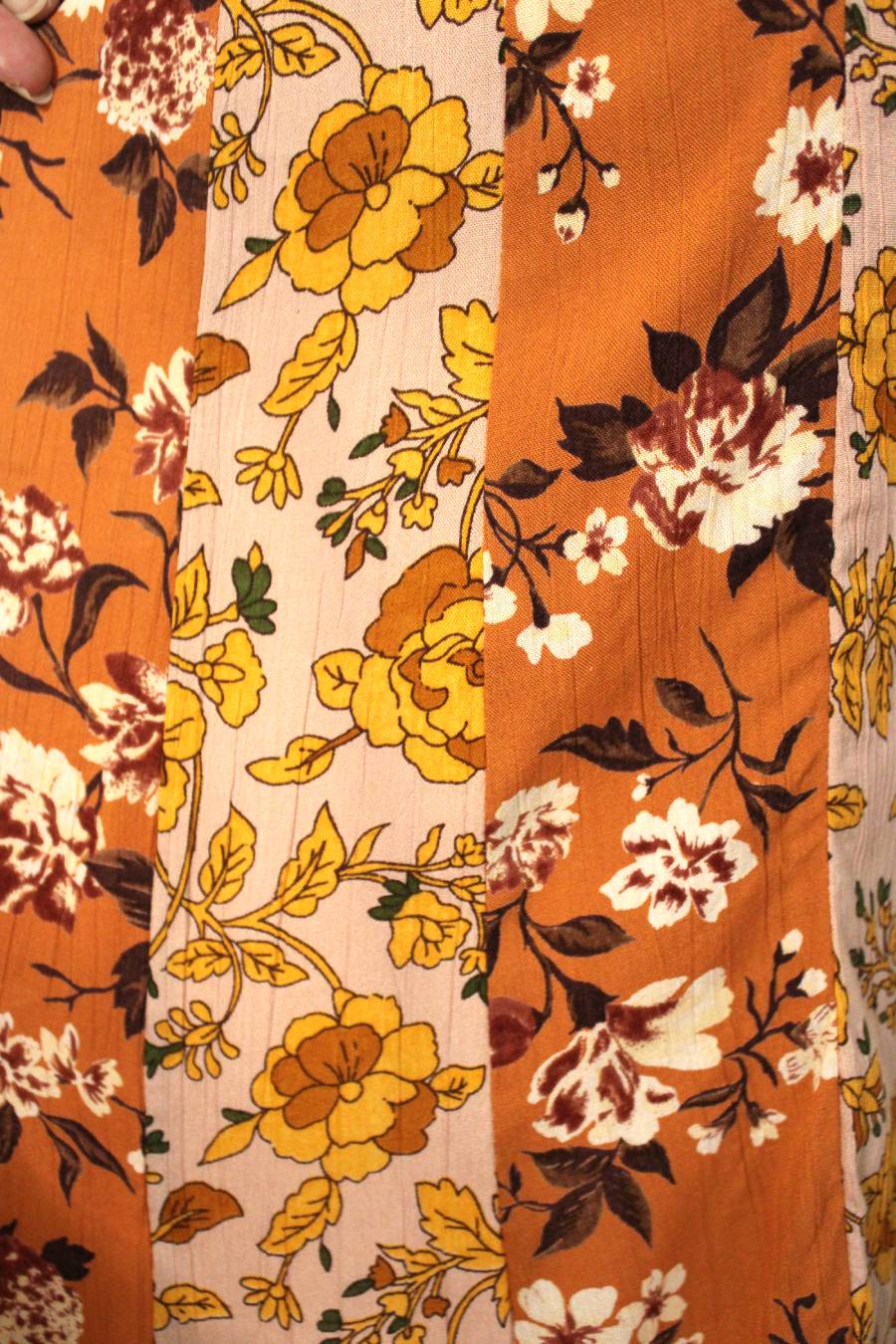 Ang. 70s Floral Flare Print Pants