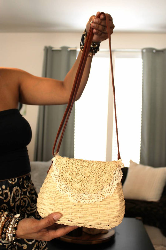 BB Willow Weave Straw purse