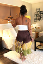 Load image into Gallery viewer, Banana Island Bloomer Midi Capri Short