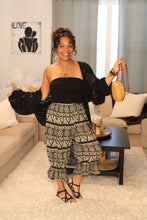 Load image into Gallery viewer, BB Beautiful Flower Batik Ruins Bloomer Midi Capri Short