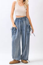 Load image into Gallery viewer, Chambray Cute Pocket Convertible Pants