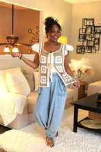 Load image into Gallery viewer, Crochet Puff Sleeve Top