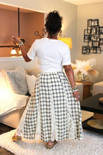 Load image into Gallery viewer, Delicate Lace Plaid Maxi Skirt