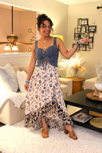 Load image into Gallery viewer, Pretty Lies Lace Up Corset Vest