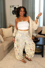 Load image into Gallery viewer, POL Soft Cream Floral Twill Patch Joggers