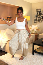 Load image into Gallery viewer, POL Caramel Floral Pattern Knit Pants