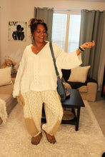 Load image into Gallery viewer, POL Caramel Floral Pattern Knit Pants