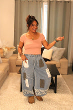 Load image into Gallery viewer, POL Double Gauze Lace Jogger Pants