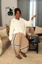 Load image into Gallery viewer, POL Overlock Stitch Jogger Pants