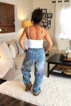 Load image into Gallery viewer, O&H Artistic Flower Embroidered Washed Denim Jeans