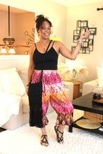 Load image into Gallery viewer, Macrame Bag With Fringe