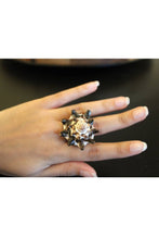 Load image into Gallery viewer, Queen of the Ocean Seashell Ring