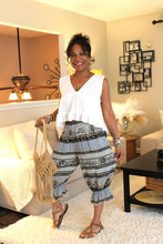 Load image into Gallery viewer, Seabreeze Bloomer Midi Capri Short