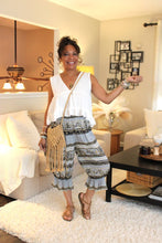 Load image into Gallery viewer, Seabreeze Bloomer Midi Capri Short