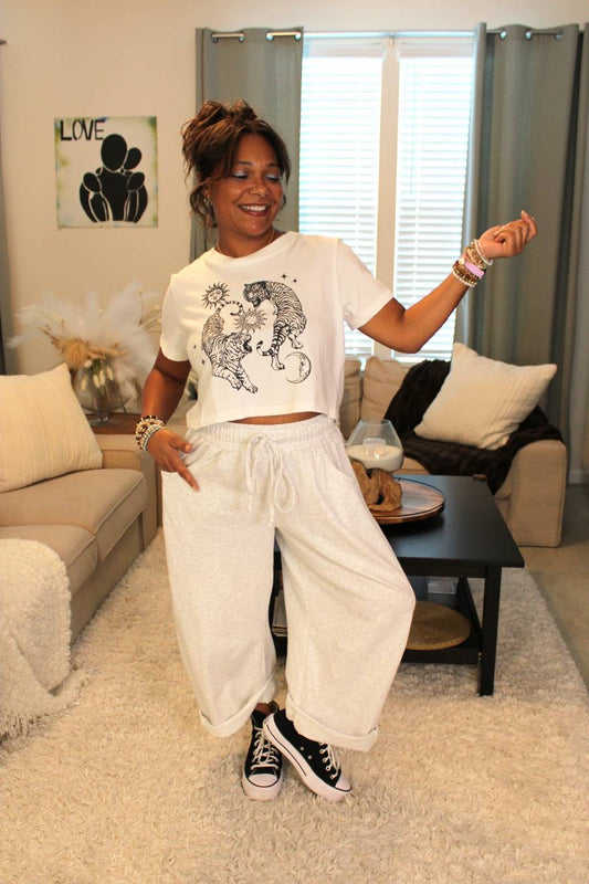 Tigers of The Stars Graphic Short Crop Top