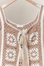 Load image into Gallery viewer, Crochet Puff Sleeve Top