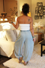 Load image into Gallery viewer, Aspen Cute Pocket Convertible Pants