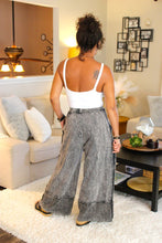 Load image into Gallery viewer, JH Raw Hem Wide Pants