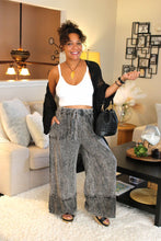 Load image into Gallery viewer, JH Raw Hem Wide Pants