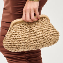 Load image into Gallery viewer, Delfinia Straw Clutch