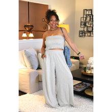 Load image into Gallery viewer, Sunday Funday Top & Pants Set