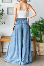 Load image into Gallery viewer, O&H Tencel Pintuck Wide Leg Pants