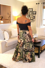 Load image into Gallery viewer, Ang. Wide Leg Pants With Lace Inserts