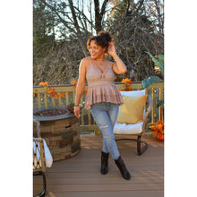 Load image into Gallery viewer, Ruffled Flower Lace Cami