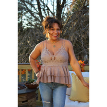 Load image into Gallery viewer, Ruffled Flower Lace Cami