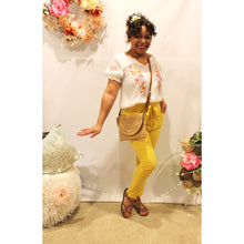 Load image into Gallery viewer, Soft Pop Of Floral