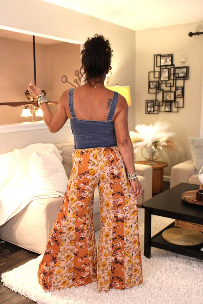 Ang. 70s Floral Flare Print Pants