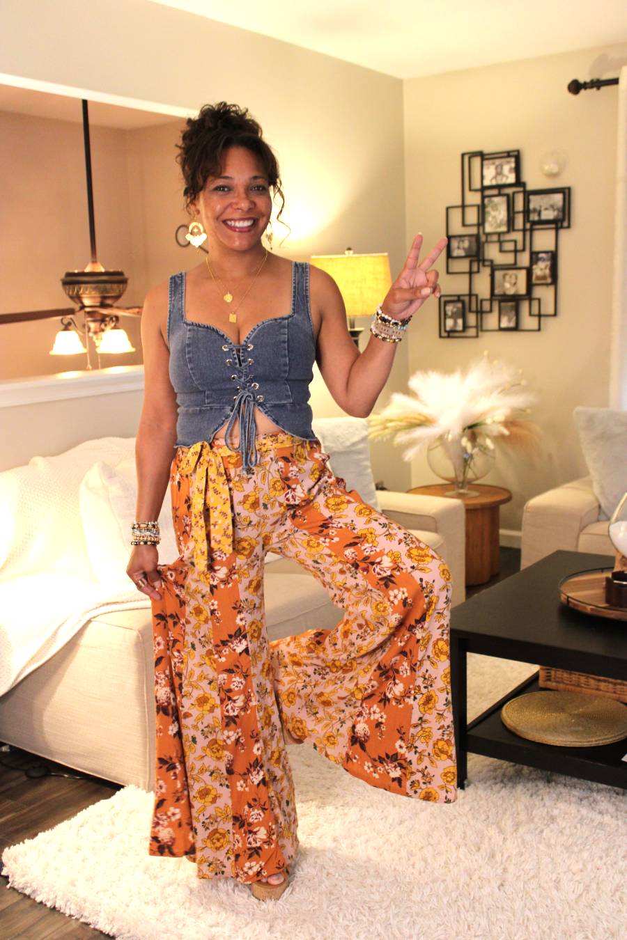 Ang. 70s Floral Flare Print Pants