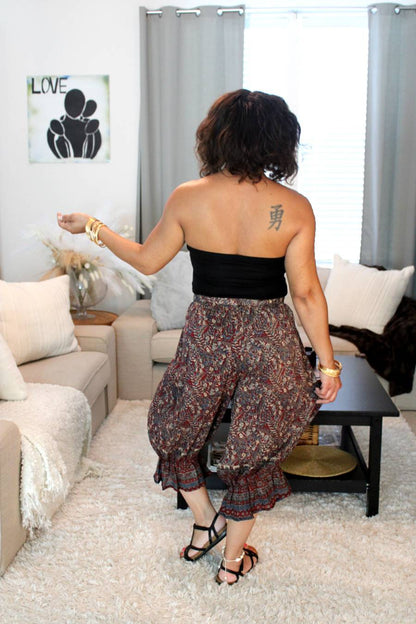 BB Intertwined Wine Midi Capri Bloomer Shorts