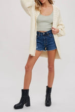 Load image into Gallery viewer, Cable Lantern Sleeve Cardigan
