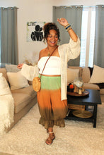Load image into Gallery viewer, BB Caramel Apple Bloomer Midi Capri Short
