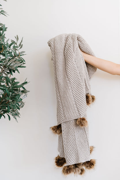 Chenille-Like Pom Pom Blanket