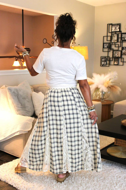 Delicate Lace Plaid Maxi Skirt