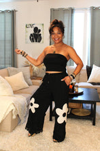 Load image into Gallery viewer, Floral Noir Thermal Pants
