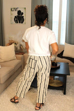 Load image into Gallery viewer, Locally Grown Strawberries Vintage Style Long Crop Top
