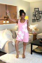Load image into Gallery viewer, Lace Petal Flower Patch Romper
