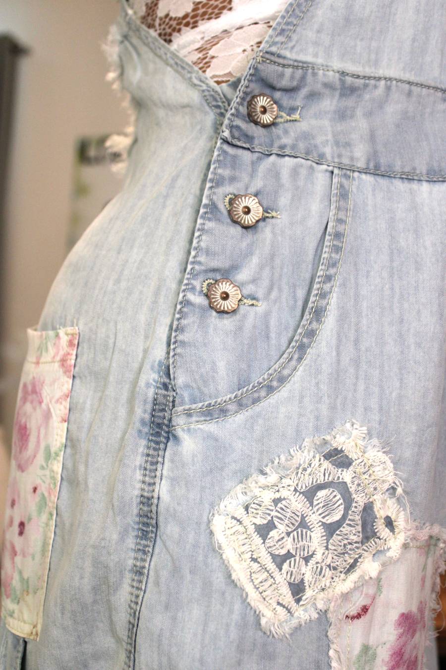 POL Little Bit Of Floral & Lace Jogger Overalls
