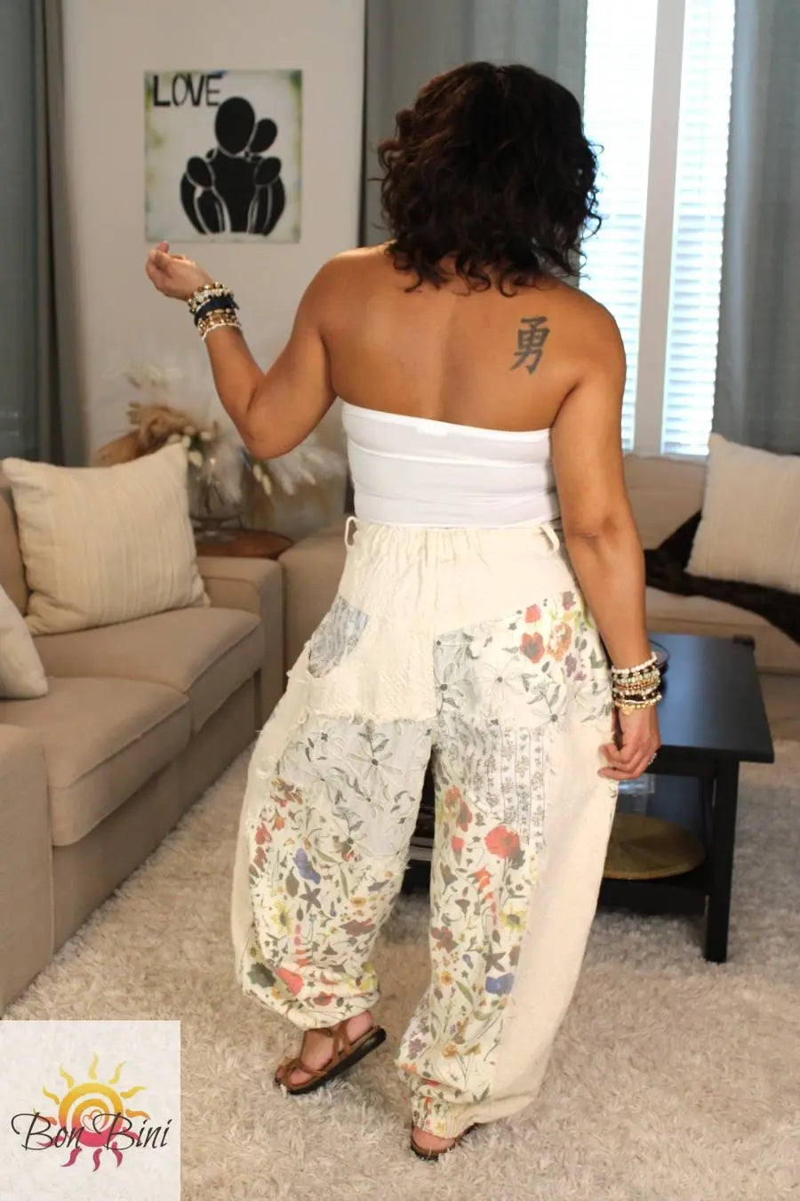 POL Soft Cream Floral Twill Patch Joggers