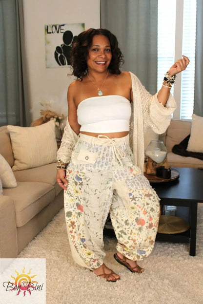 POL Soft Cream Floral Twill Patch Joggers
