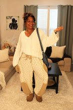 Load image into Gallery viewer, POL Caramel Floral Pattern Knit Pants
