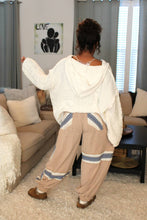 Load image into Gallery viewer, POL Overlock Stitch Jogger Pants
