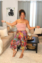 Load image into Gallery viewer, BB Splash Of Flowers Bloomer Midi Capri Short
