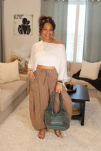 Load image into Gallery viewer, Striped Mocha Convertible Cargo Pants
