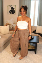 Load image into Gallery viewer, Striped Mocha Convertible Cargo Pants
