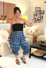 Load image into Gallery viewer, Verdant Waters Bloomer Midi Capri Short

