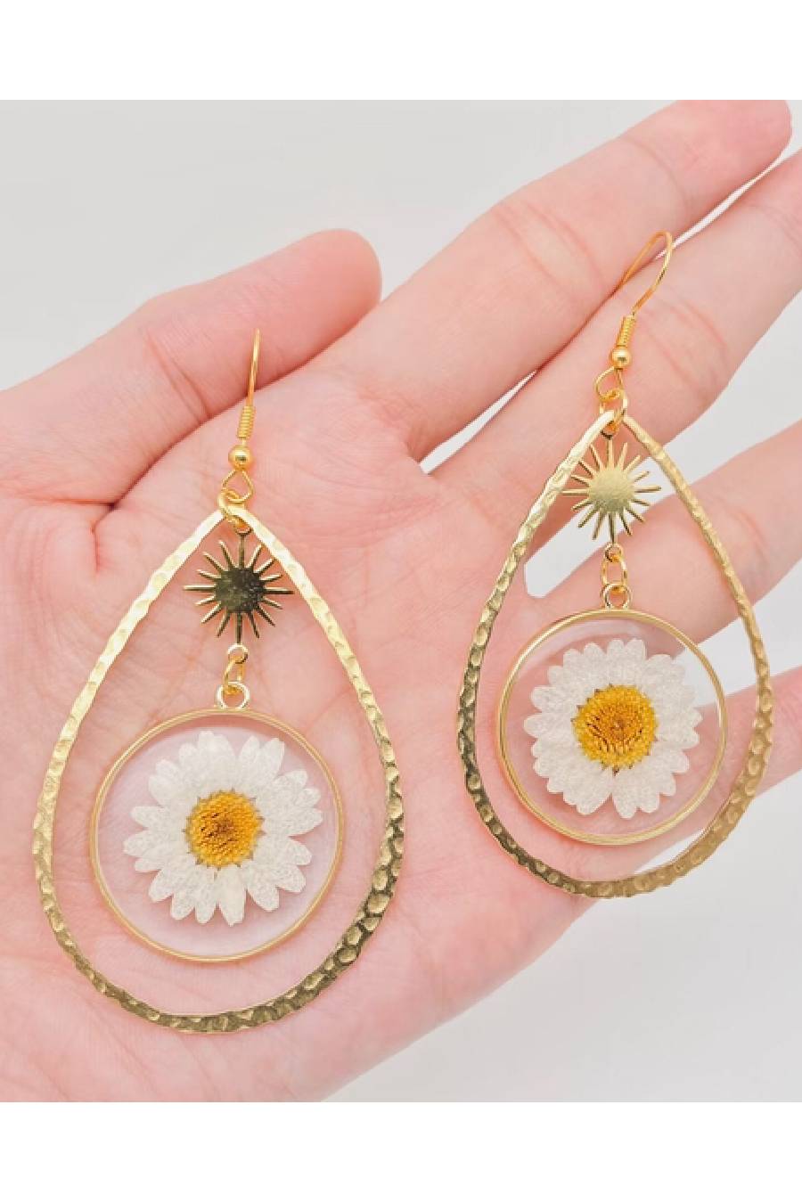 Wish Of The Daisy Teardrop Earrings